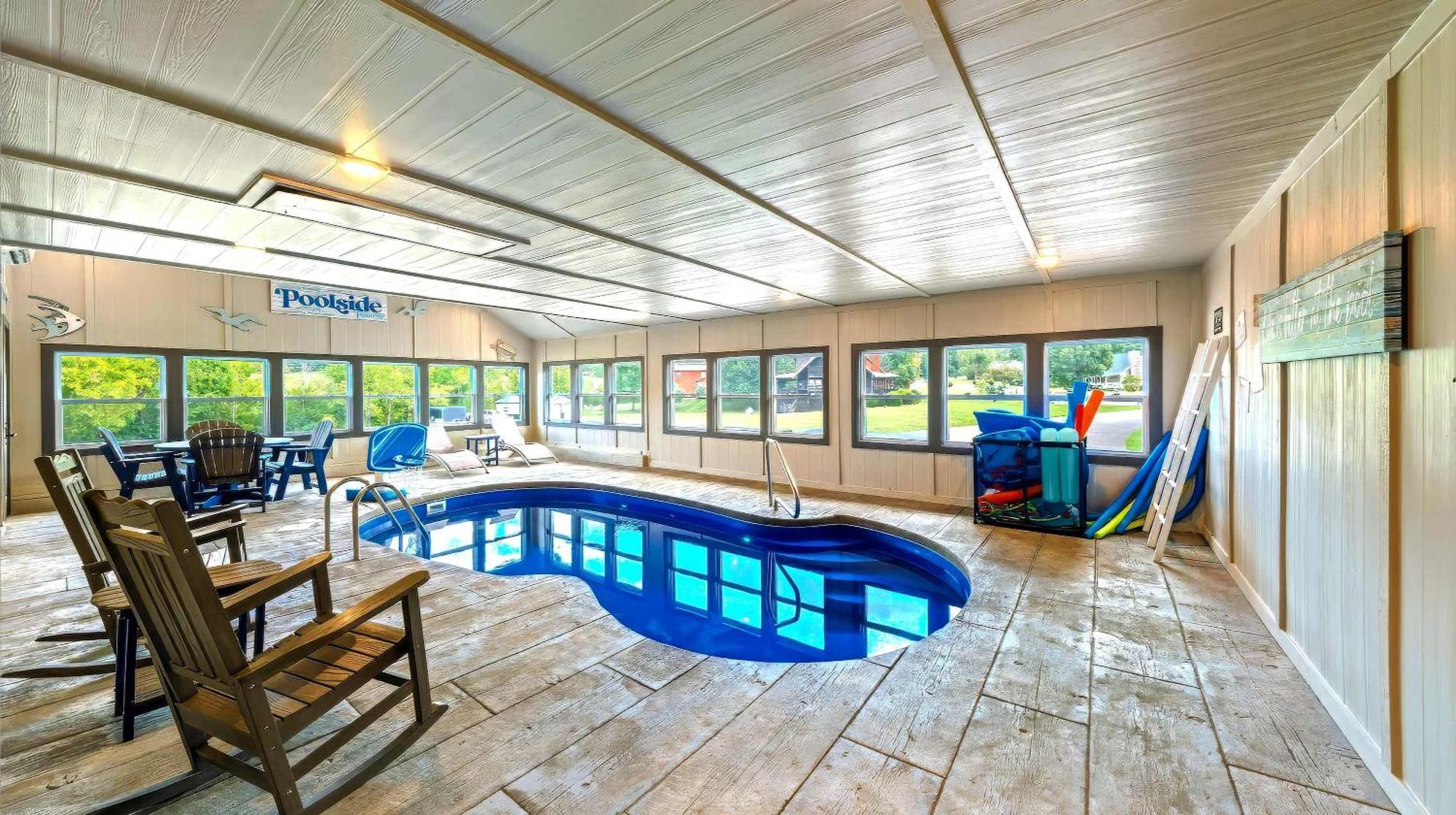 Poolside At Autumn Woods - Pool, Theater, Fireplace, Firepit, Arcade Sevierville Exteriör bild