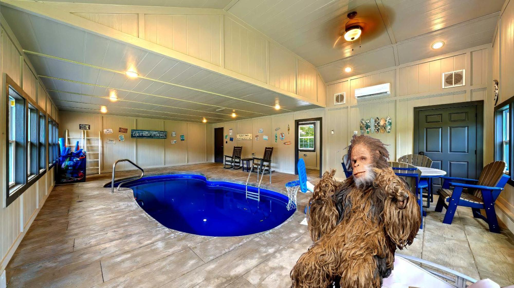 Poolside At Autumn Woods - Pool, Theater, Fireplace, Firepit, Arcade Sevierville Exteriör bild